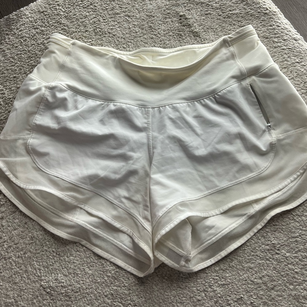 LuLulemon hotty hot shorts